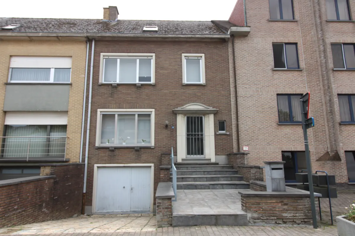 Huis te  koop in Merchtem 1785 325000.00€ 4 slaapkamers 210.00m² - Zoekertje 784920