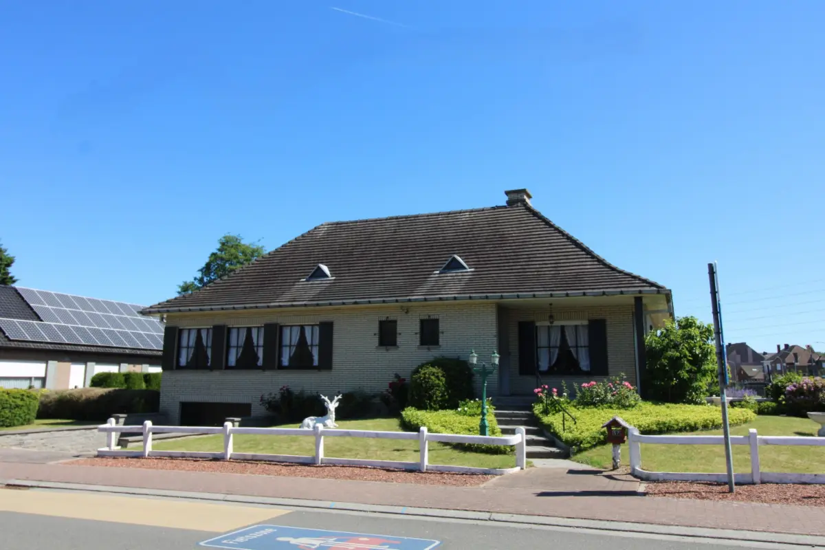 Huis te  koop in Merchtem 1785 425000.00€ 3 slaapkamers 288.00m² - Zoekertje 784666