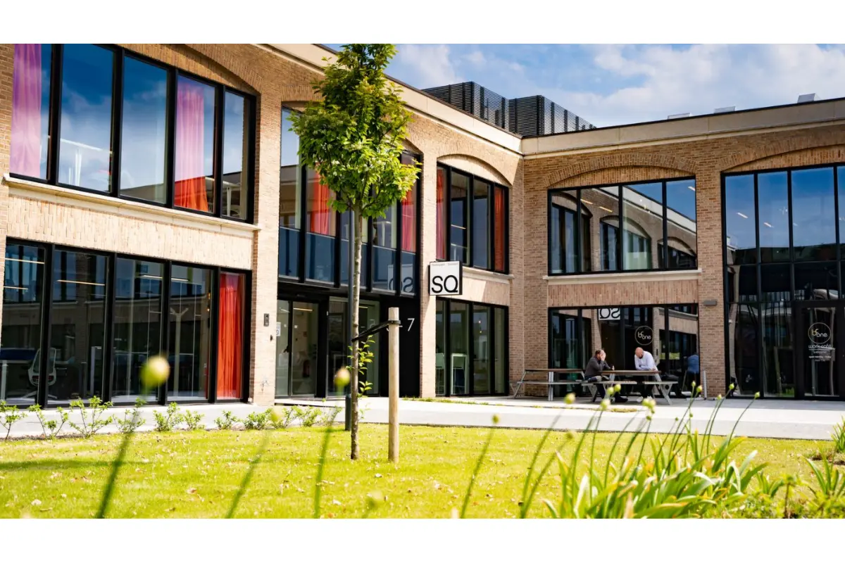 Commerce à louer à Zaventem 1930 3698.00€  chambres 306.00m² - Annonce 786365
