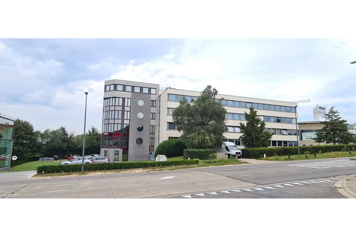 Commerce à louer à Zaventem 1930 1396.00€  chambres 134.00m² - Annonce 786367