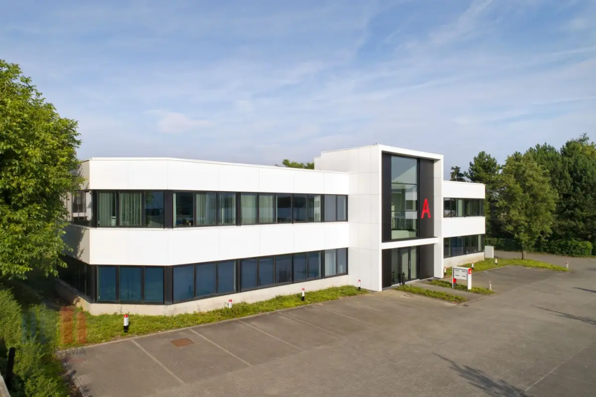 Handelszaak te  huur in Groot-Bijgaarden 1702 4266.00€  slaapkamers 466.00m² - Zoekertje 786362