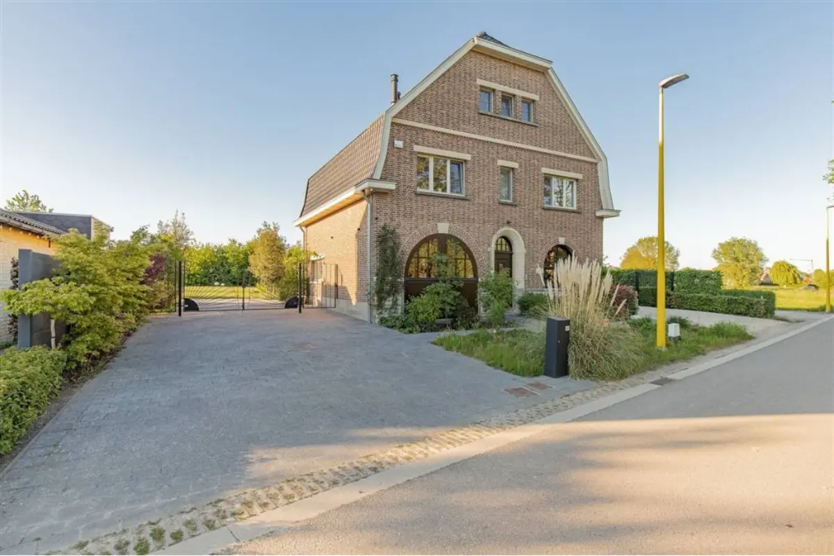 Huis te  koop in Grimbergen 1850 1275000.00€ 4 slaapkamers 322.00m² - Zoekertje 786646