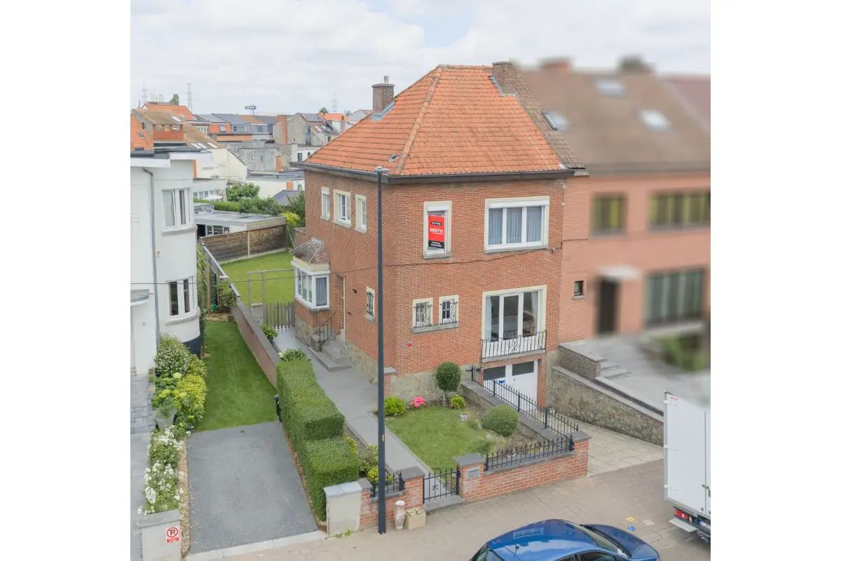 Huis te  koop in Sint-Pieters-Leeuw 1600 449000.00€ 3 slaapkamers 180.00m² - Zoekertje 786795