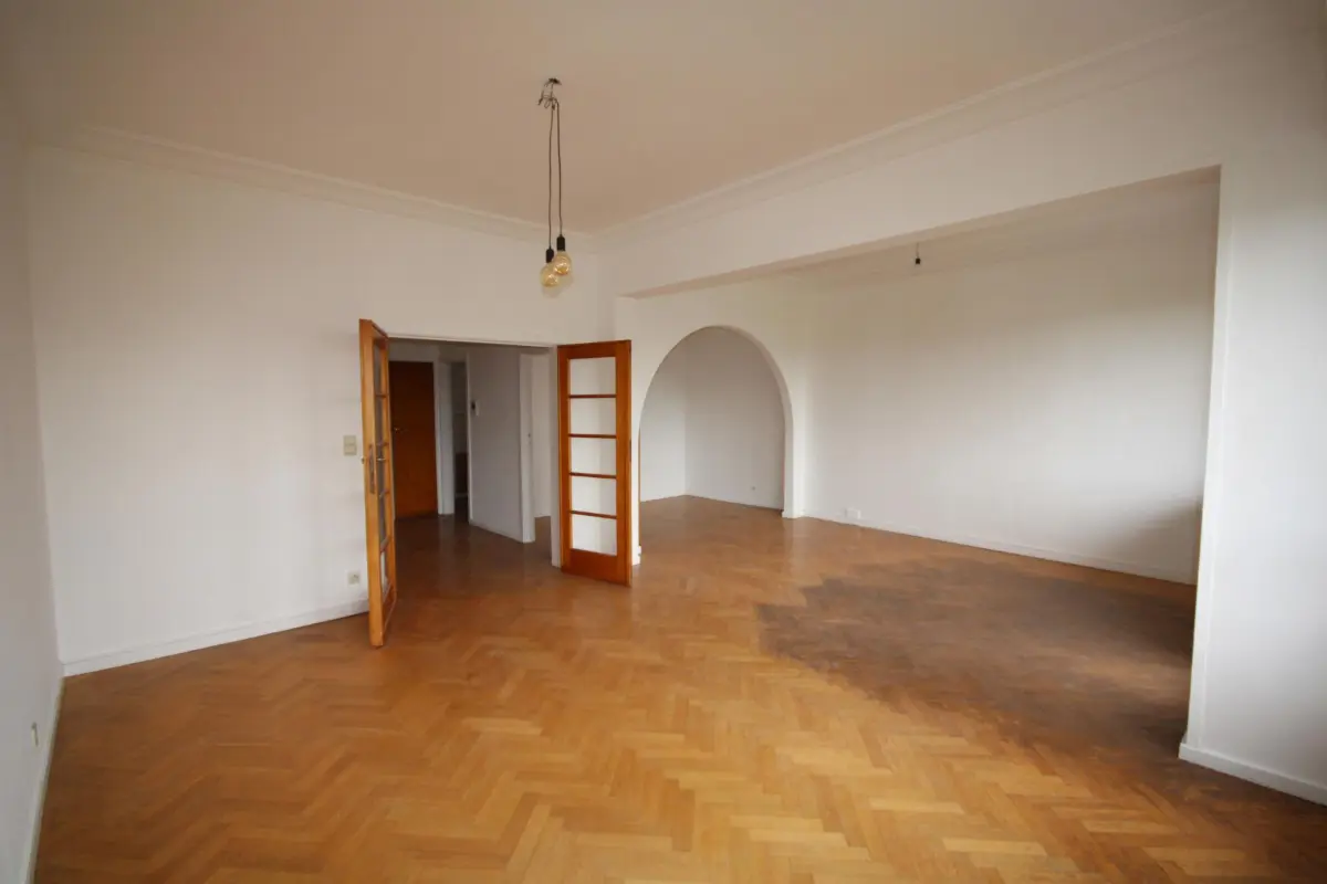 Appartement te  in Etterbeek 1040 1500.00€ 3 slaapkamers 120.00m² - Zoekertje 787394