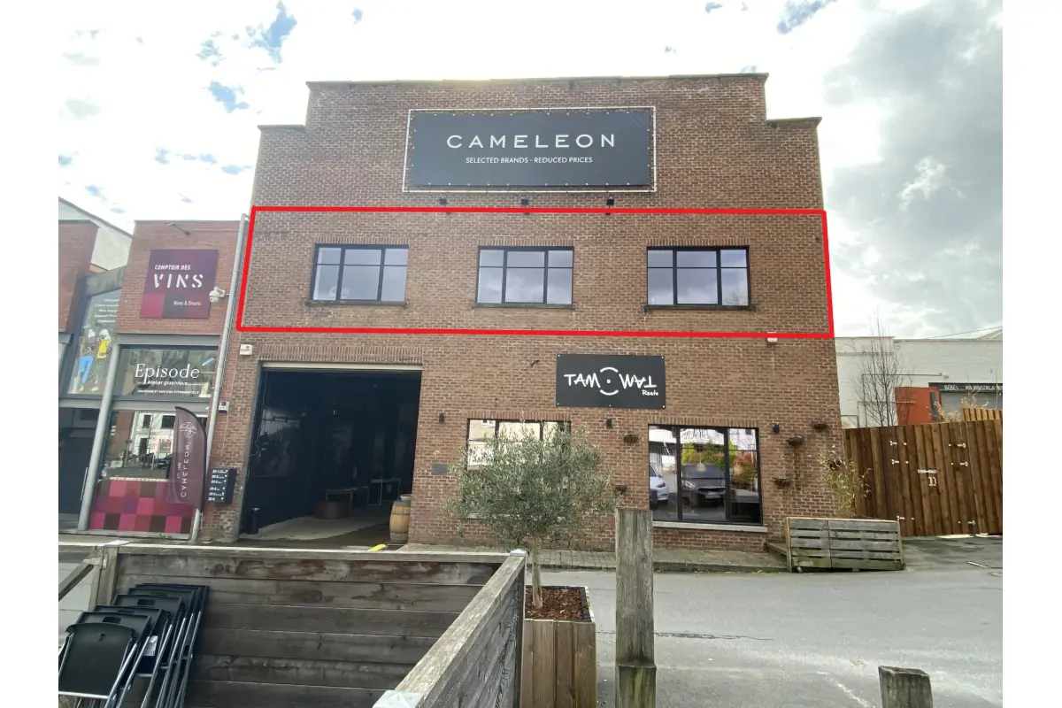 Commerce à louer à Genval 1332 890.00€  chambres 50.00m² - Annonce 787322