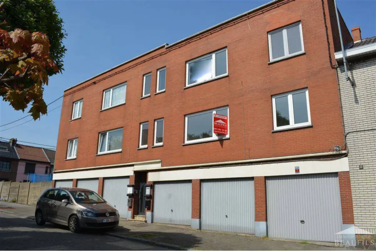 Appartement à  à Monceau-sur-Sambre 6031 725.00€ 2 chambres 75.00m² - Annonce 787042