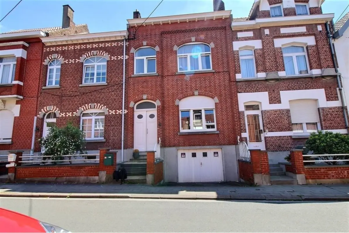 Huis te  huur in Eigenbrakel 1420 1750.00€ 3 slaapkamers 200.00m² - Zoekertje 788363