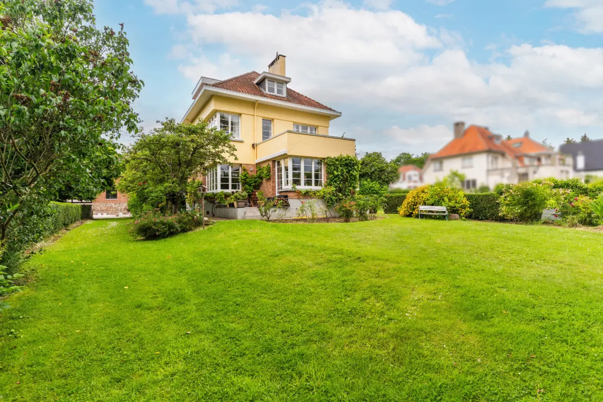 Huis te  koop in Wezembeek-Oppem 1970 995000.00€ 5 slaapkamers 220.00m² - Zoekertje 789182