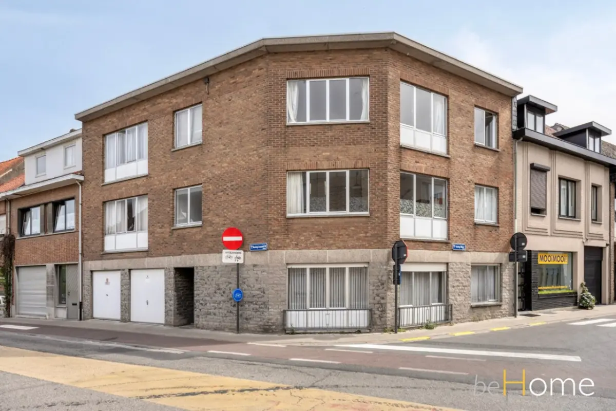 Immeuble de rapport - Immeuble à appartement à vendre à Merchtem 1785 750000.00€ 7 chambres m² - Annonce 790442