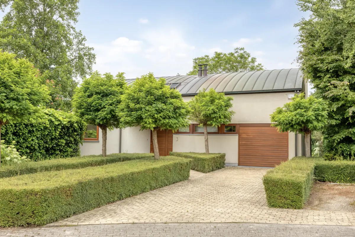 Huis te  in Asse 1730 1950.00€ 3 slaapkamers 220.00m² - Zoekertje 790498