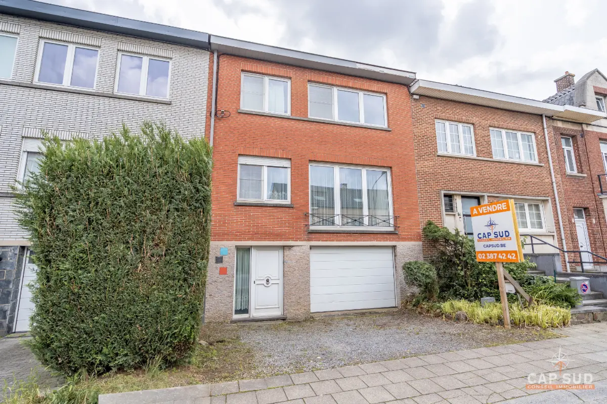 Huis te  koop in Waterloo 1410 545000.00€ 4 slaapkamers 250.00m² - Zoekertje 790283
