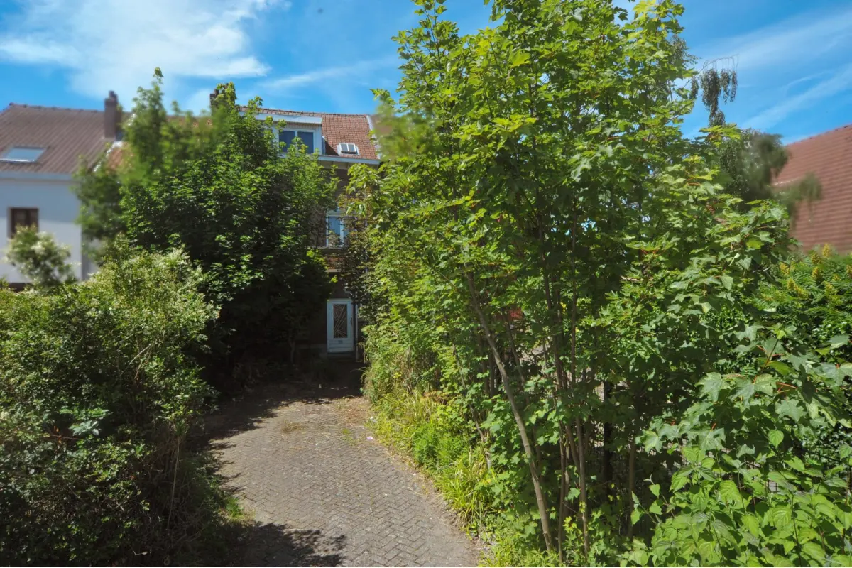 Huis te  koop in Ruisbroek 1601 335000.00€ 3 slaapkamers 200.00m² - Zoekertje 791336