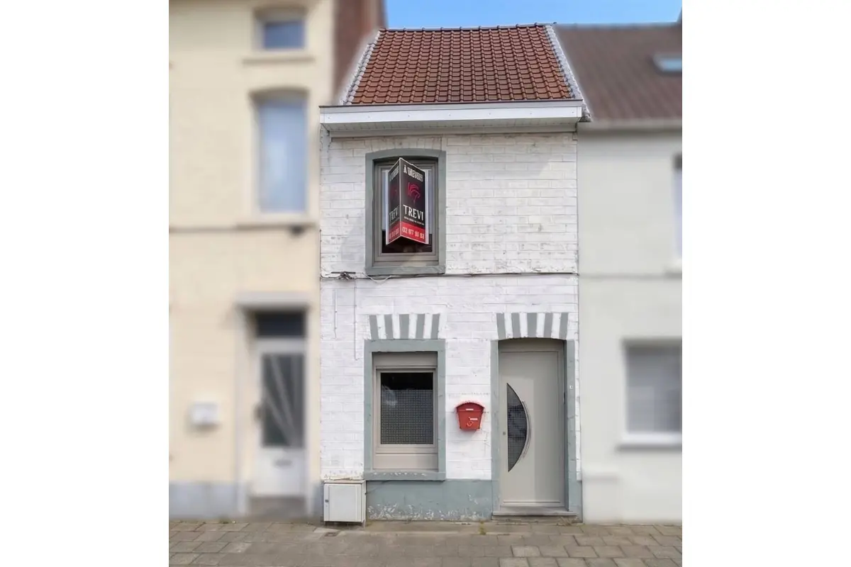 Huis te  in 's-Gravenbrakel 7090 140000.00€ 2 slaapkamers 80.00m² - Zoekertje 792207