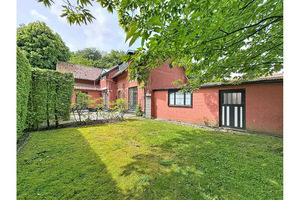 Huis te  huur in Hoeilaart 1560 2100.00€ 3 slaapkamers 160.00m² - Zoekertje 791498