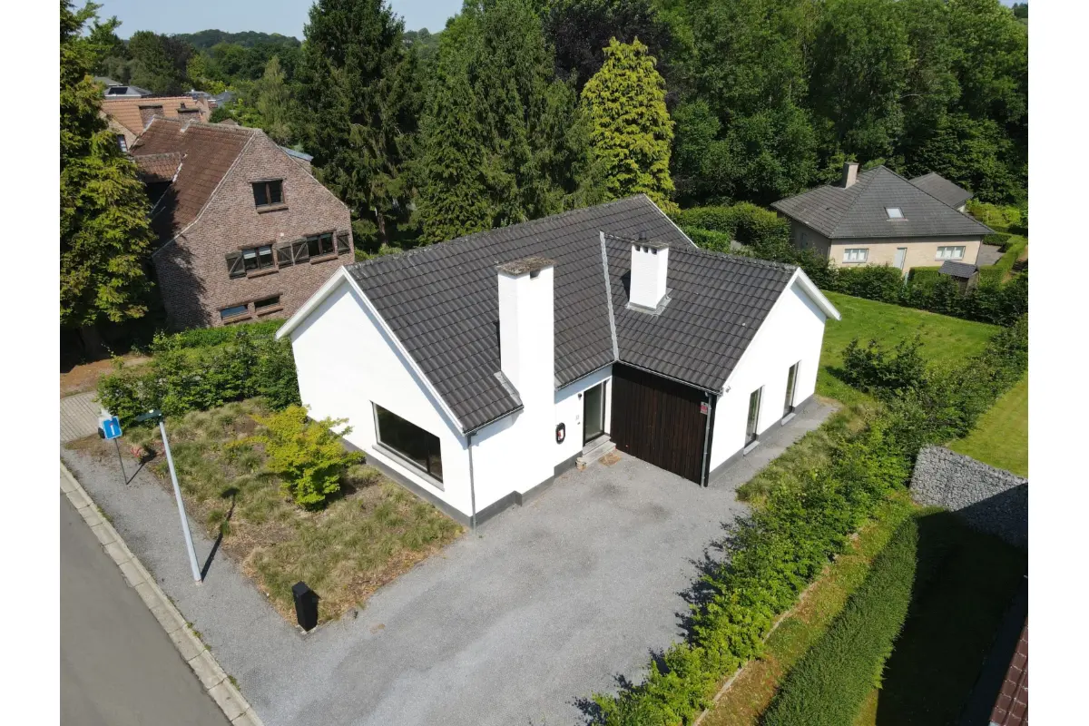 Bungalow te  koop in Hoeilaart 1560 549000.00€ 3 slaapkamers 120.00m² - Zoekertje 792010