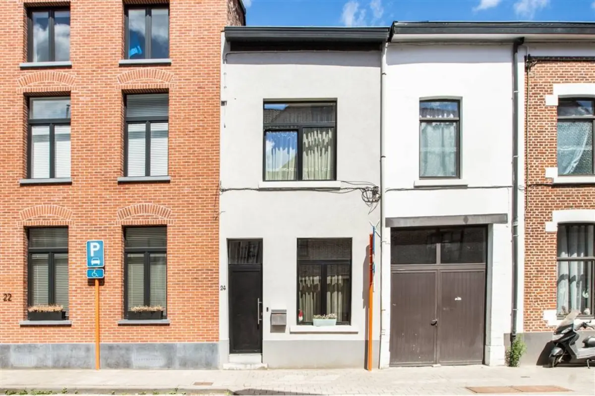 Huis te  koop in Tienen 3300 289000.00€ 3 slaapkamers 124.00m² - Zoekertje 792790