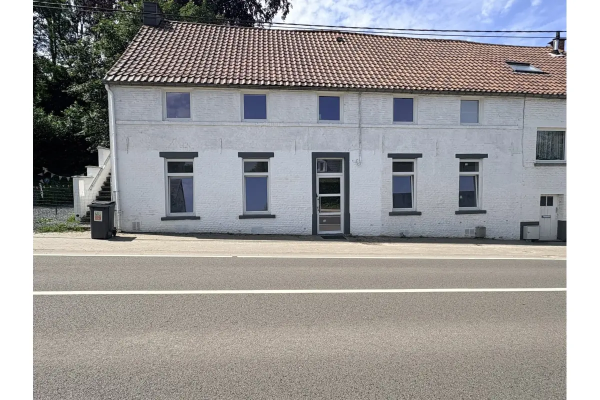 Handelszaak te  huur in Chaumont-Gistoux 1325 1850.00€  slaapkamers 100.00m² - Zoekertje 792576