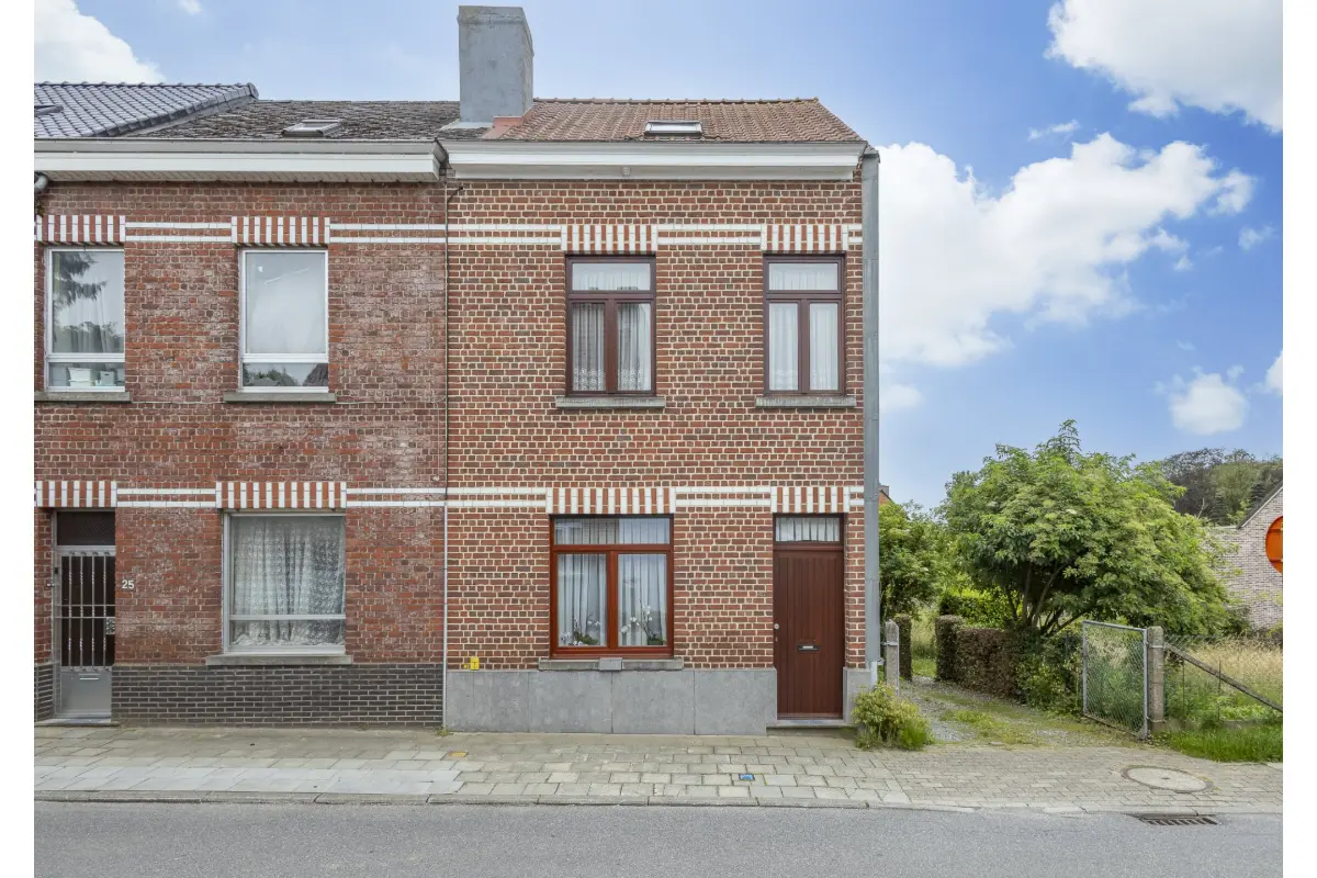 Huis te  koop in Groot-Bijgaarden 1702 290000.00€ 2 slaapkamers 193.00m² - Zoekertje 792948