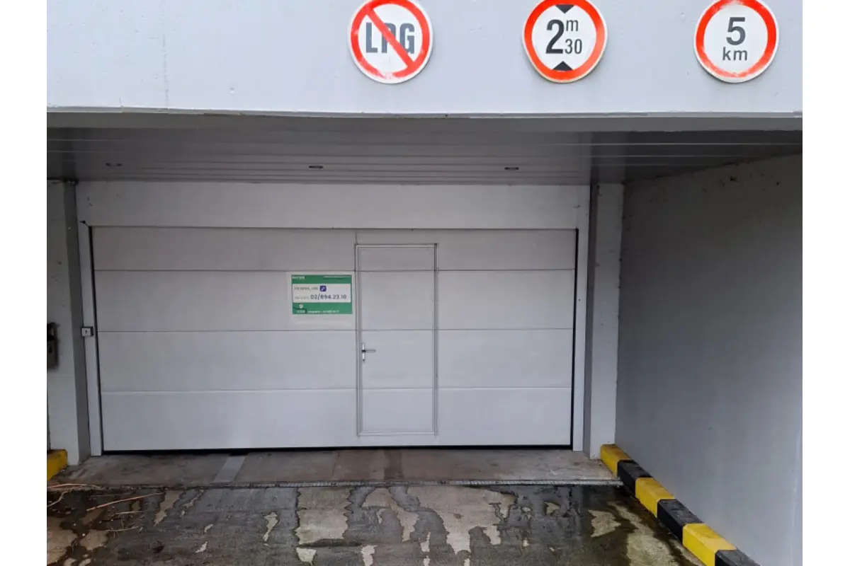 Parking te  huur in Zaventem 1930 107.00€  slaapkamers m² - Zoekertje 793179