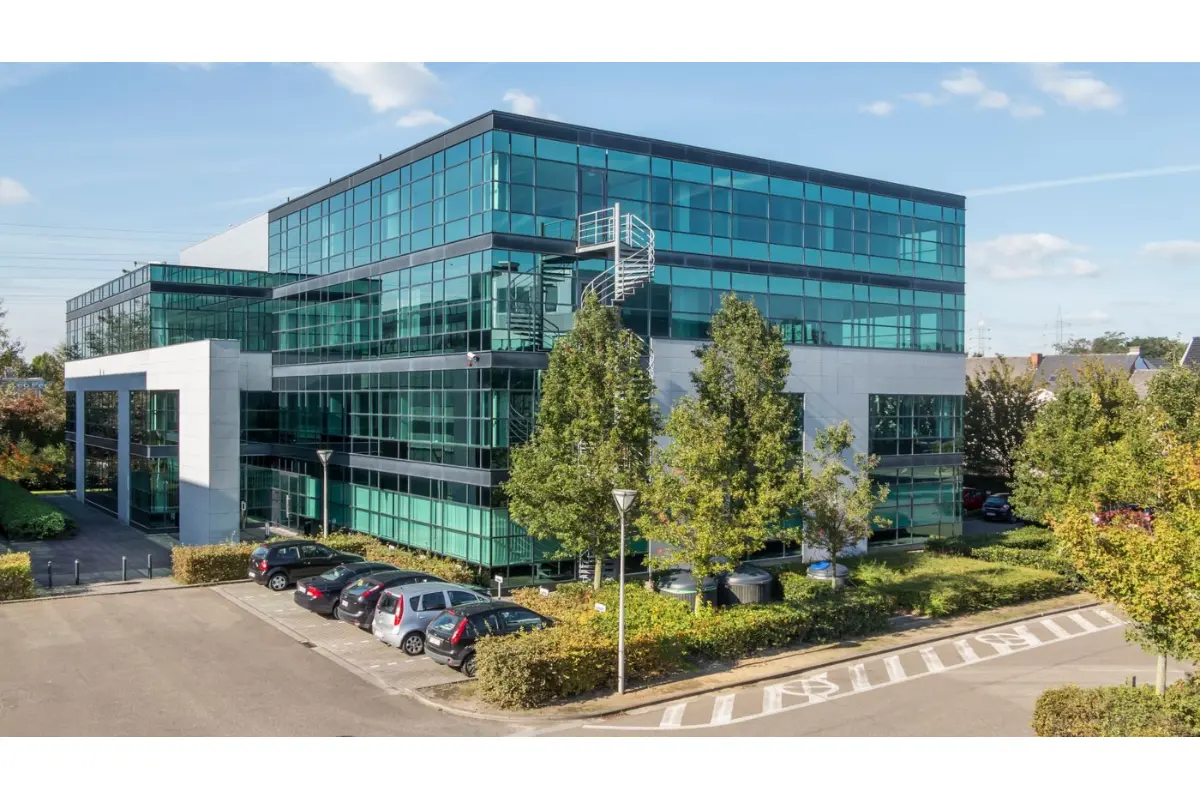 Handelszaak te  huur in Vilvoorde 1800 7750.00€  slaapkamers 744.00m² - Zoekertje 794383