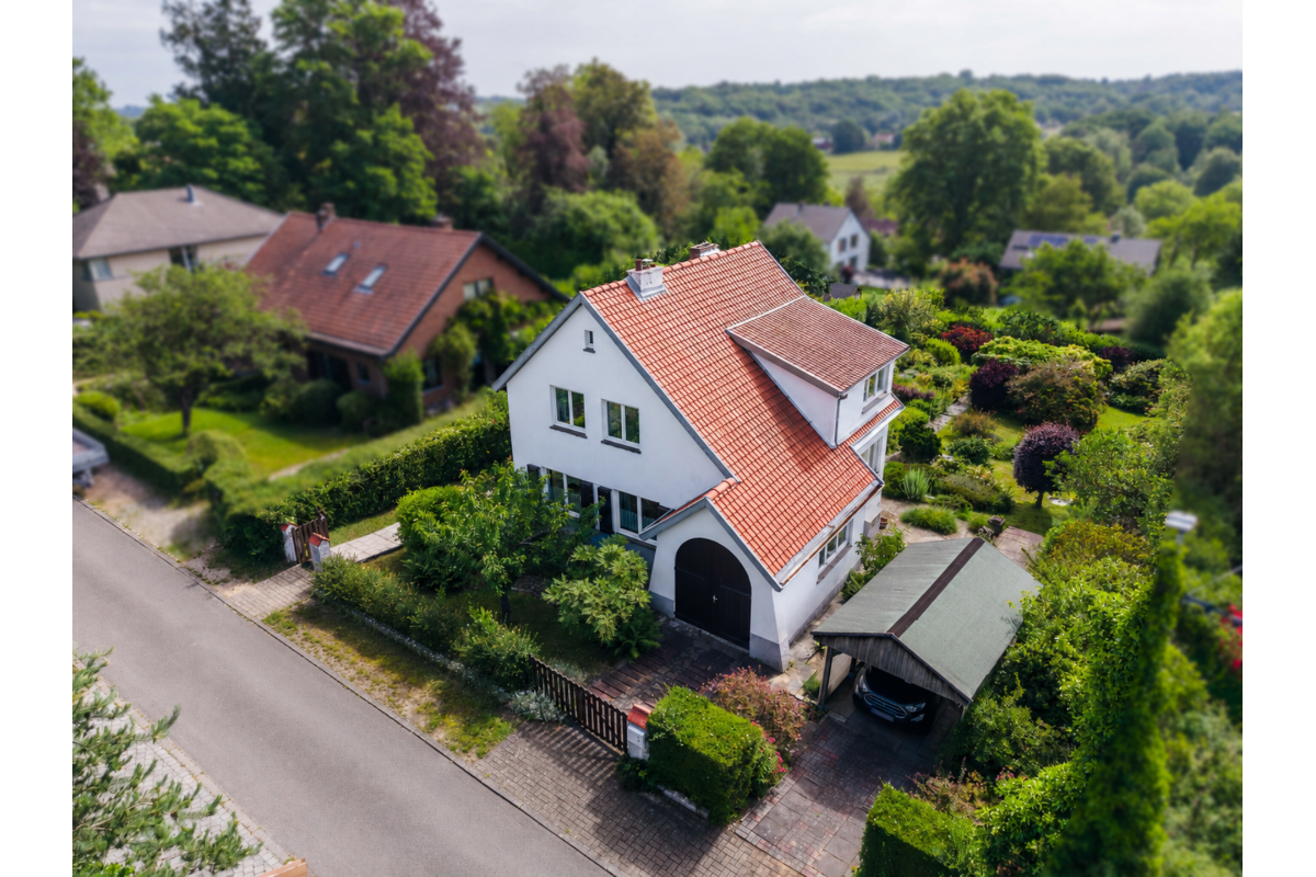 Huis te  koop in Lasne 1380 625000.00€ 4 slaapkamers 140.00m² - Zoekertje 793614