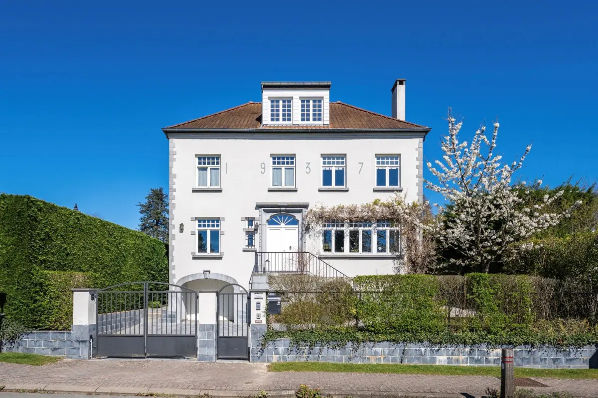 Huis te  koop in Waterloo 1410 1395000.00€ 5 slaapkamers 360.00m² - Zoekertje 793047