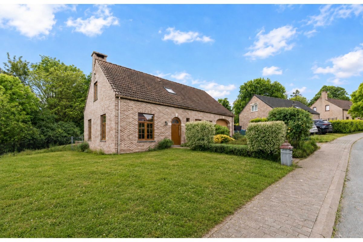 Huis te  koop in Eigenbrakel 1420 525000.00€ 4 slaapkamers 160.00m² - Zoekertje 793646