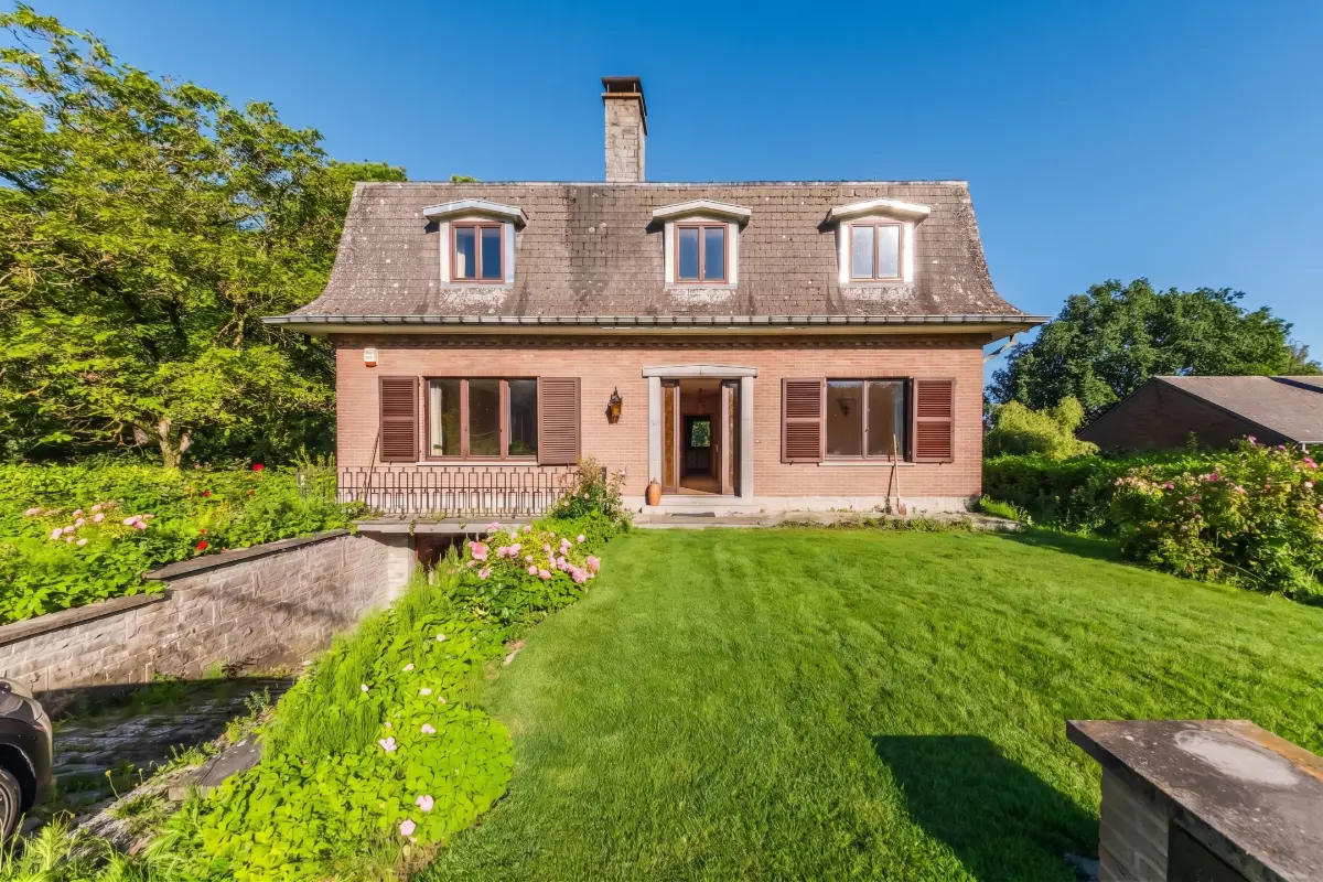 Huis te  koop in Sint-Genesius-Rode 1640 780000.00€ 4 slaapkamers 228.00m² - Zoekertje 794161