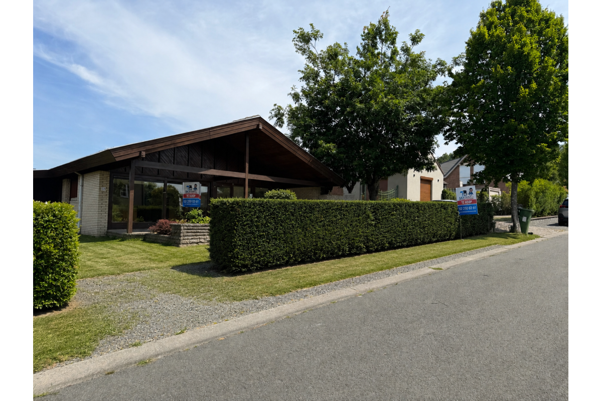 Bungalow te  koop in Liedekerke 1770 349000.00€ 2 slaapkamers 95.00m² - Zoekertje 798189