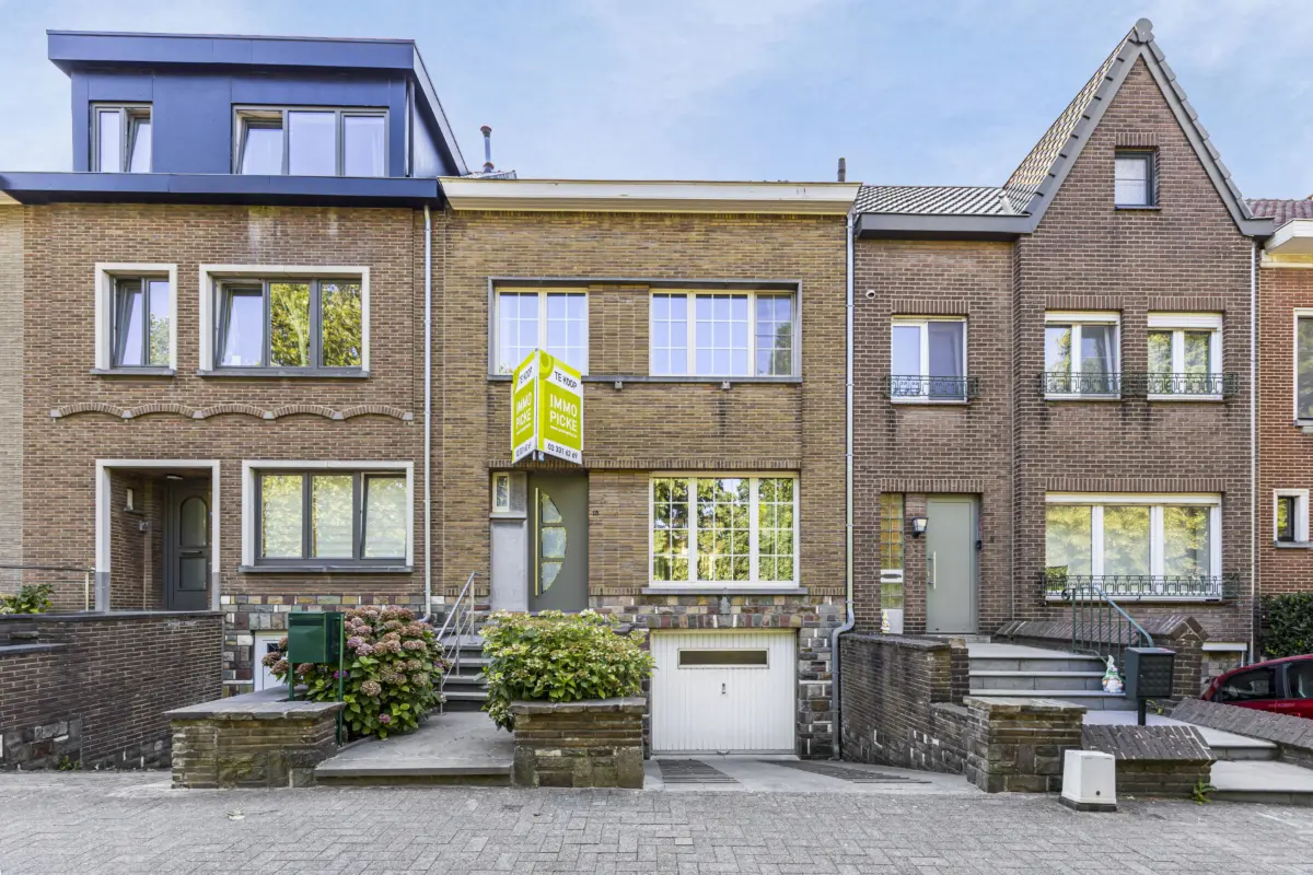 Huis te  koop in Hal 1500 379000.00€ 3 slaapkamers 135.00m² - Zoekertje 802566