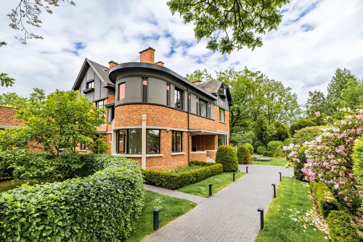 Maison à louer à Rhode-Saint-Genese 1640 9000.00€ 6 chambres 785.00m² - Annonce 803457