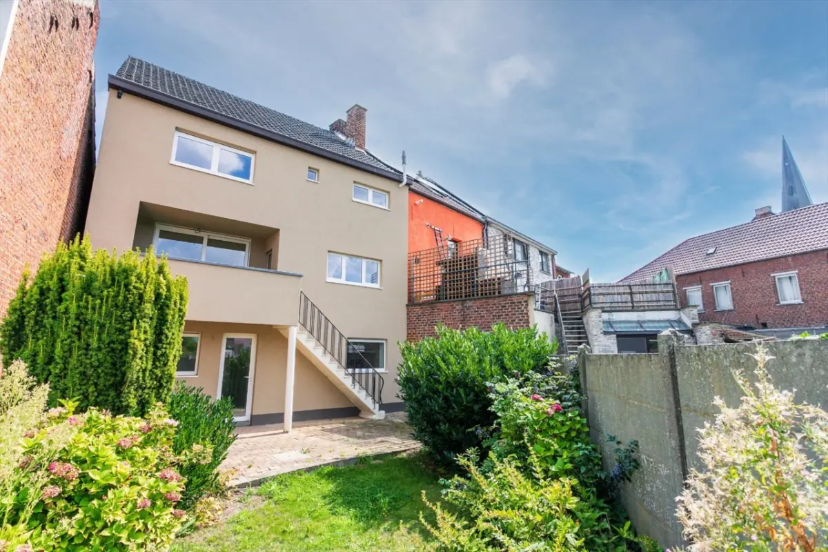 Huis te  koop in Tollembeek 1570 439000.00€ 3 slaapkamers 225.00m² - Zoekertje 806446