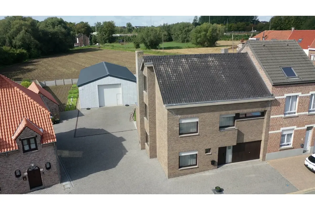 Immeuble mixte à vendre à Grand-Bigard 1702 745000.00€ 4 chambres 249.14m² - Annonce 806485