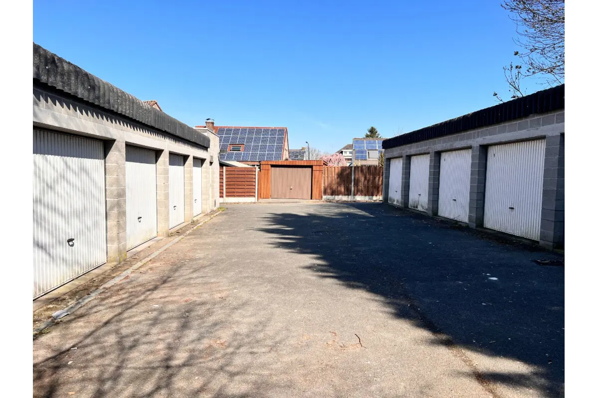 Box te  koop in Asse 1730 17500.00€  slaapkamers m² - Zoekertje 808284