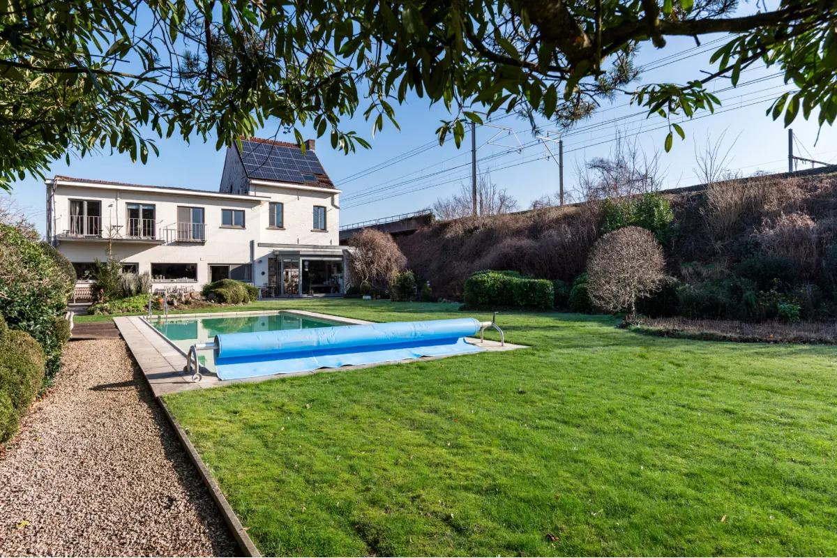 Huis te  koop in Weerde 1982 699000.00€ 6 slaapkamers 380.00m² - Zoekertje 808003