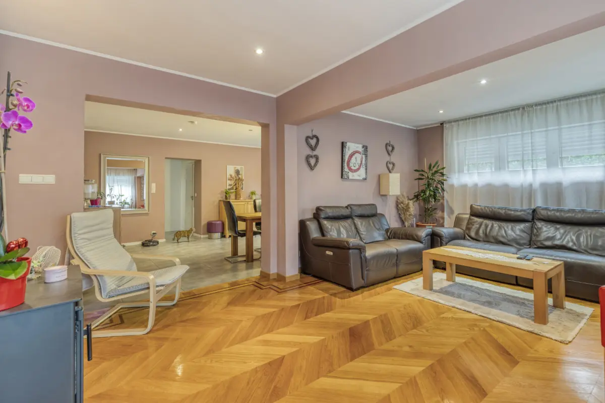 Huis te  koop in Liedekerke 1770 390000.00€ 4 slaapkamers 200.00m² - Zoekertje 809131