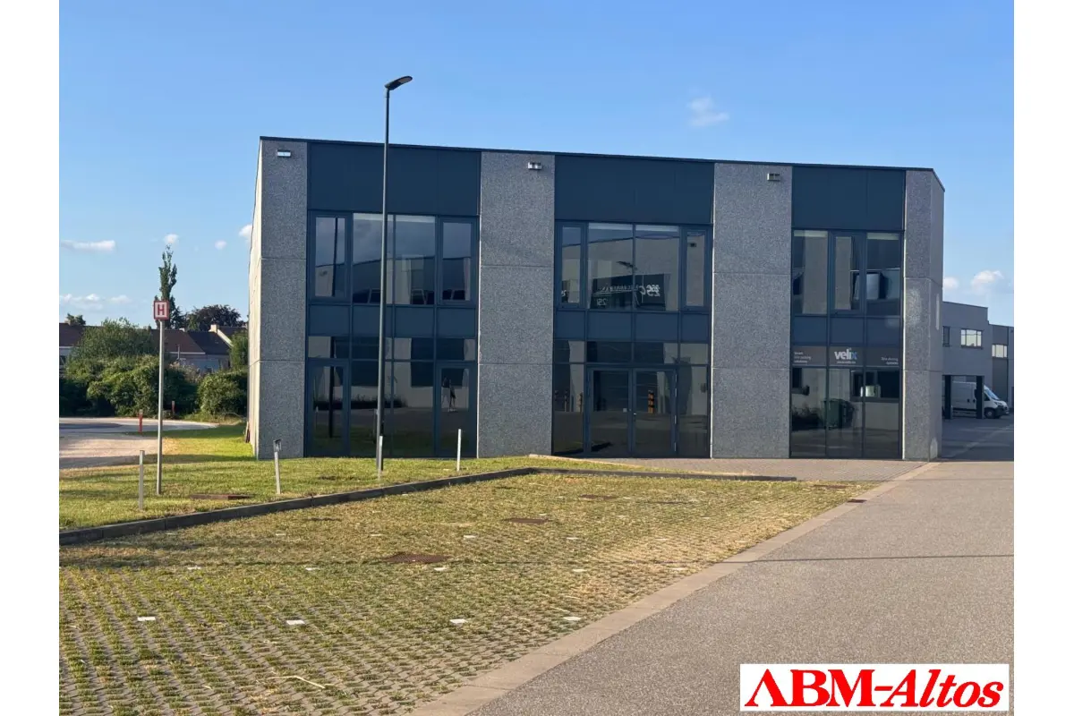 Huis te  koop in Tienen 3300 1390000.00€  slaapkamers 519.00m² - Zoekertje 811534