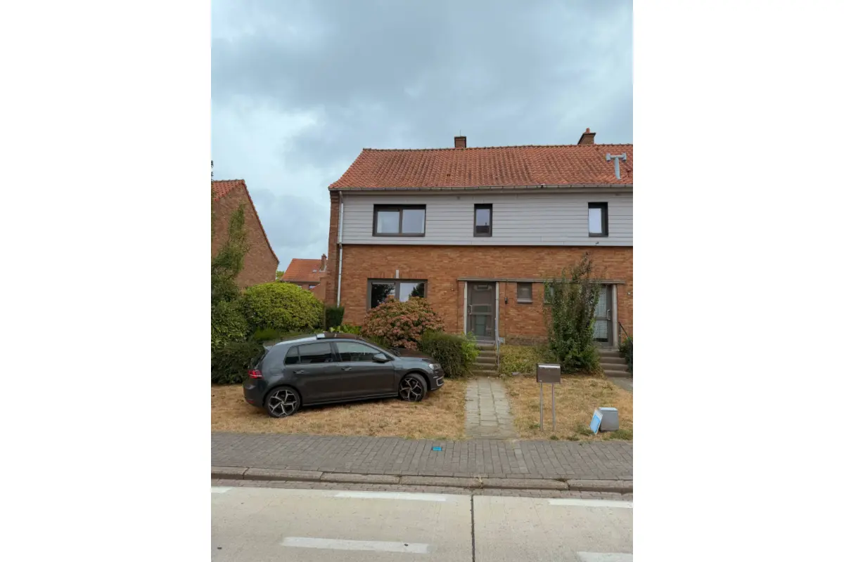 Huis te  koop in Hal 1500 185000.00€ 3 slaapkamers m² - Zoekertje 812537