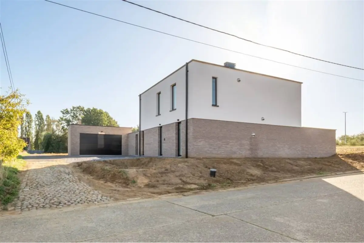 Huis te  koop in Bekkevoort 3460 675000.00€ 4 slaapkamers 235.00m² - Zoekertje 812661