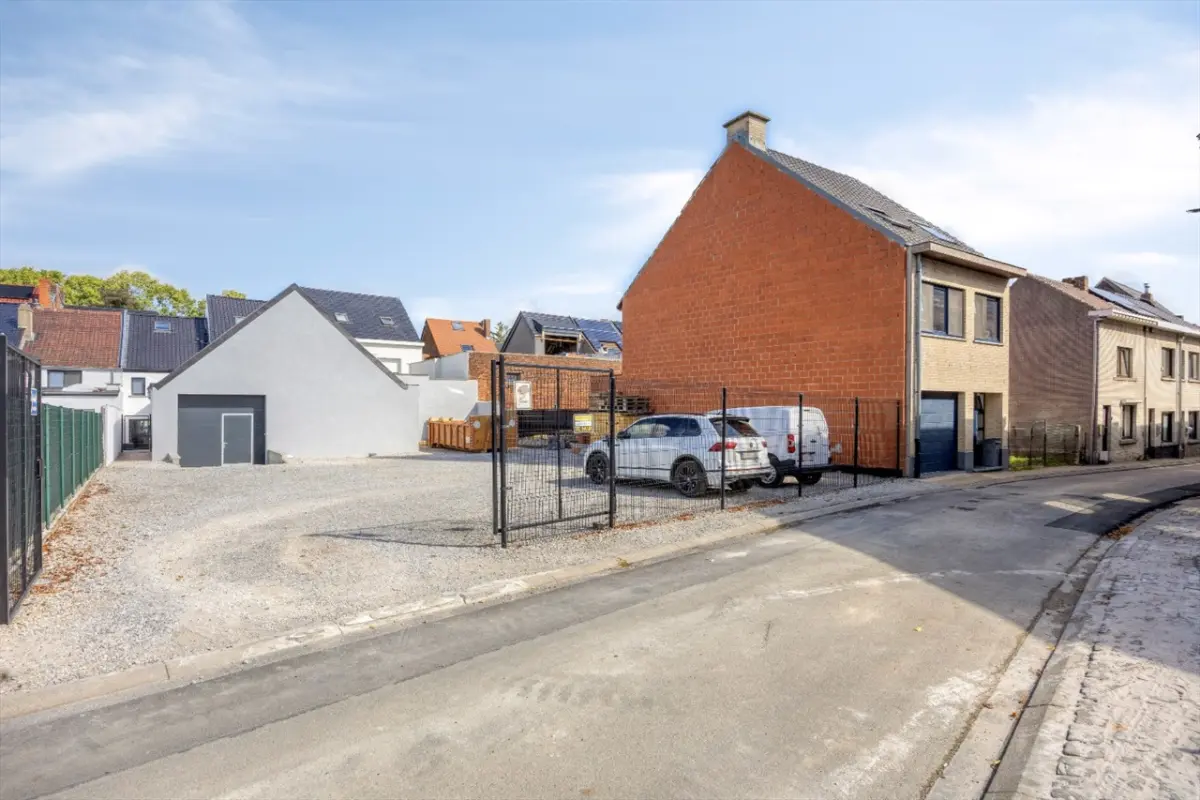 Huis te  koop in Hal 1500 450000.00€ 3 slaapkamers m² - Zoekertje 812650