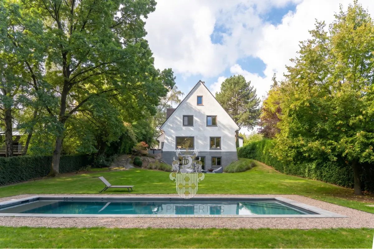 Maison à vendre à Rhode-Saint-Genese 1640 2150000.00€ 5 chambres 431.00m² - Annonce 813810
