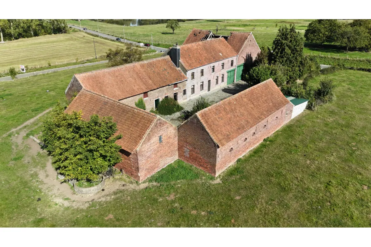 Maison à vendre à Leeuw-Saint-Pierre 1600 975540.00€ 3 chambres m² - Annonce 815291