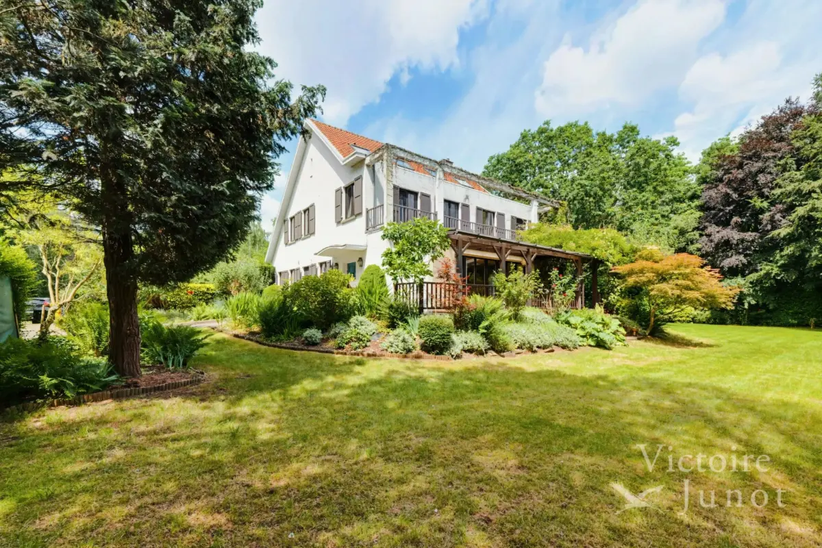 Huis te  koop in Sint-Stevens-Woluwe 1932 1049000.00€ 5 slaapkamers 543.00m² - Zoekertje 816409