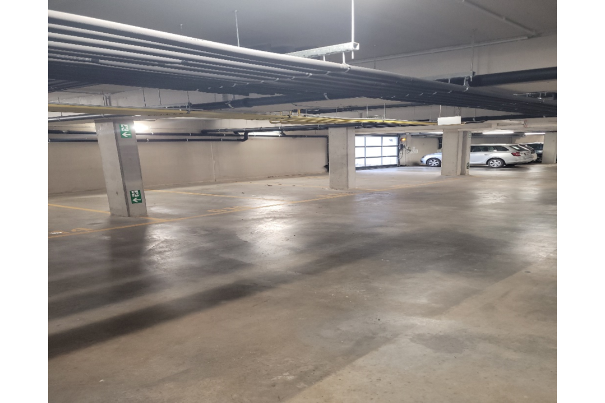 Parking te  huur in Court-Saint-Etienne 1490 150.00€  slaapkamers m² - Zoekertje 816642