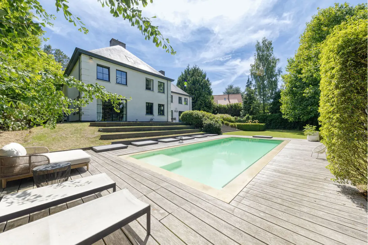 Maison à louer à Rhode-Saint-Genese 1640 12900.00€ 6 chambres 950.00m² - Annonce 817394