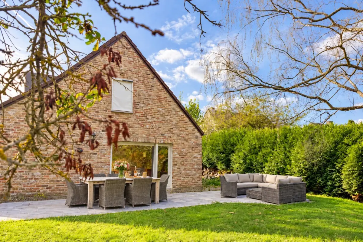 Maison à vendre à Dion-Valmont 1325 695000.00€ 4 chambres m² - Annonce 817488