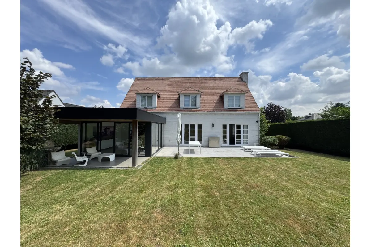 Maison à louer à Waterloo 1410 3950.00€ 4 chambres 300.00m² - Annonce 818003