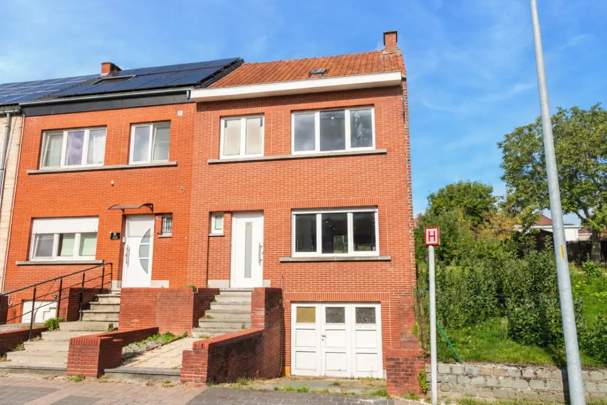 Maison à vendre à Leeuw-Saint-Pierre 1600 360000.00€ 3 chambres 158.00m² - Annonce 818452