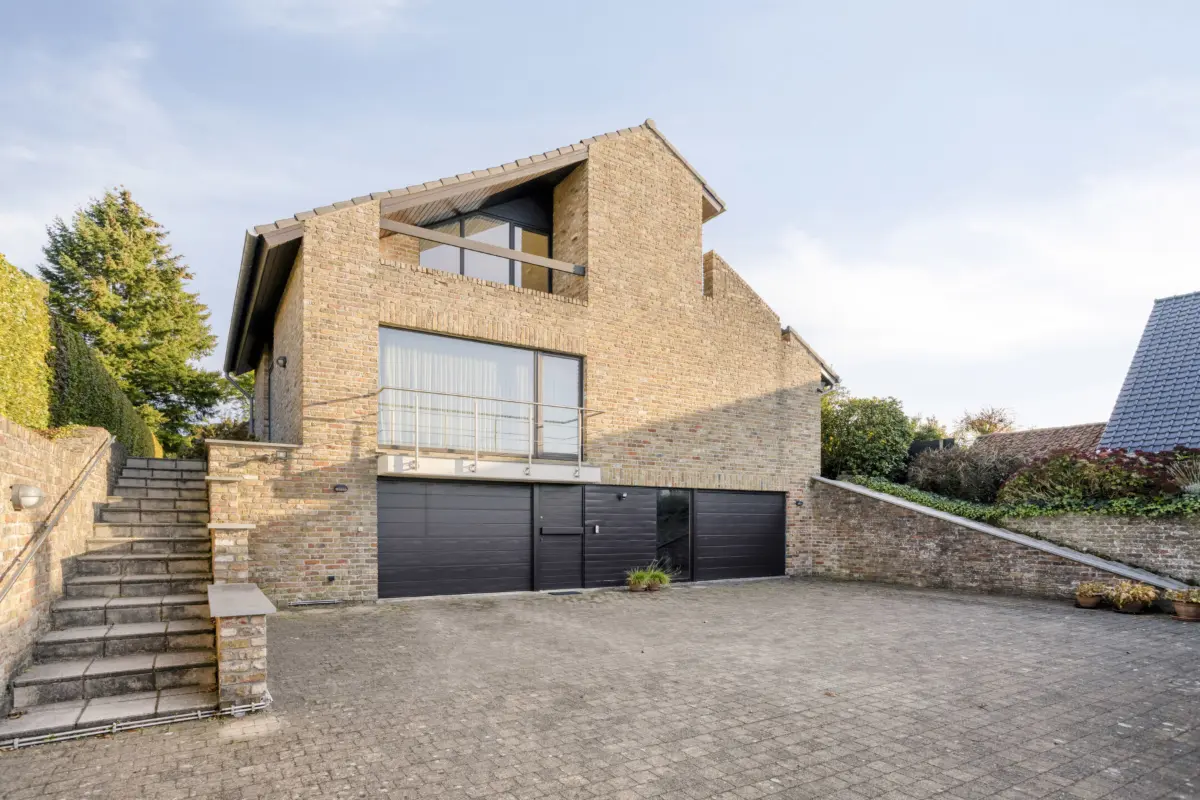 Huis te  koop in Asse 1730 689000.00€ 3 slaapkamers 364.00m² - Zoekertje 820619