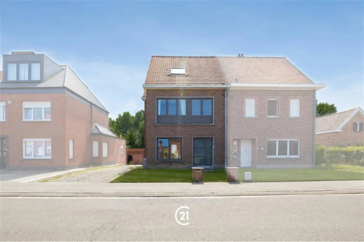 Huis te  koop in Asse 1730 465000.00€ 4 slaapkamers 185.00m² - Zoekertje 823158